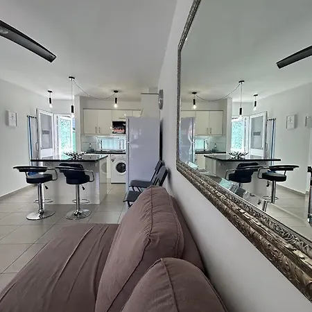 Bungalow En San Eugenio Bajo Lejlighed Costa Adeje (Tenerife)