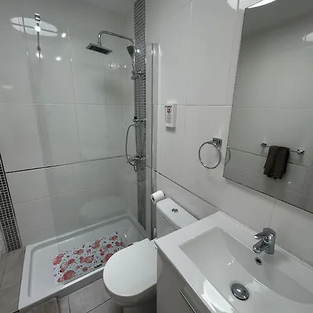 Bungalow En San Eugenio Bajo Apartment