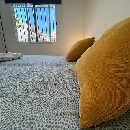 Bungalow En San Eugenio Bajo Costa Adeje (Tenerife)